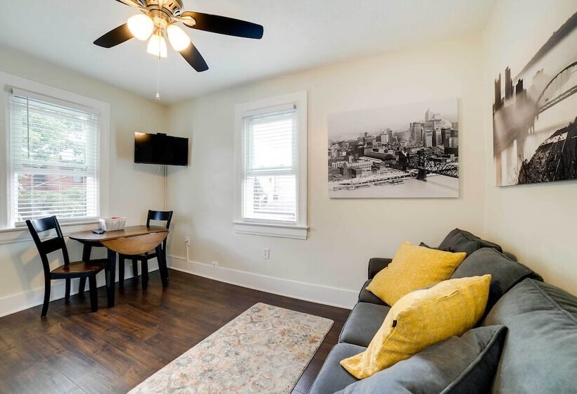 Pet Friendly Home 100 Feet To Walnut Street