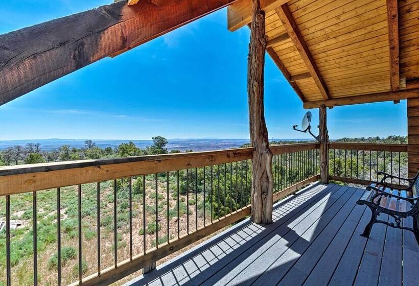 Pet Friendly Moab Cabin W/ Mtn Views & Bbq!