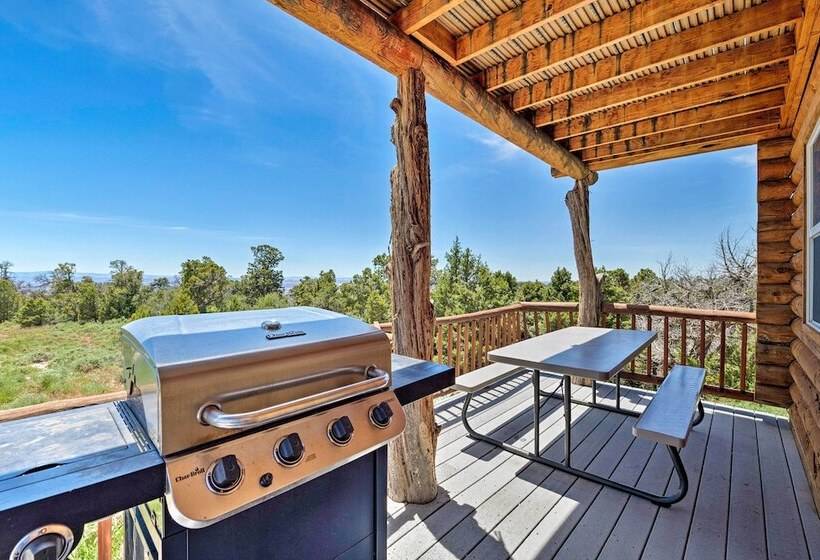 Pet Friendly Moab Cabin W/ Mtn Views & Bbq!