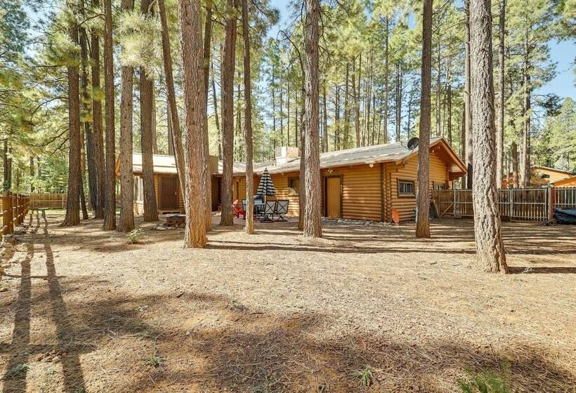 11 Mi To Rainbow Lake: Family Home W/ Large Yard