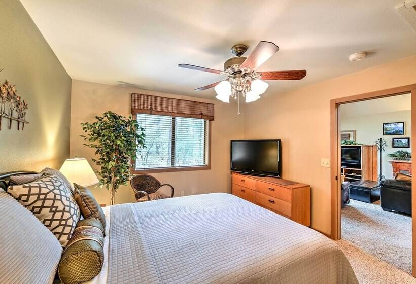 Prescott Cabin W/ Beautiful Forest Views & Deck!