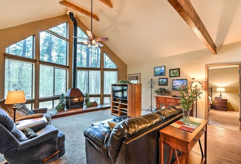 Prescott Cabin W/ Beautiful Forest Views & Deck!