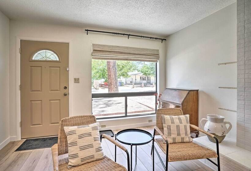 Convenient Prescott Home: Close To Hiking & Dtwn!