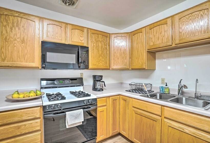 Convenient Prescott Home: Close To Hiking & Dtwn!