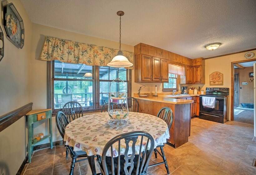 Dayton Home W/ Pool & Deck On 37 Private Acres!