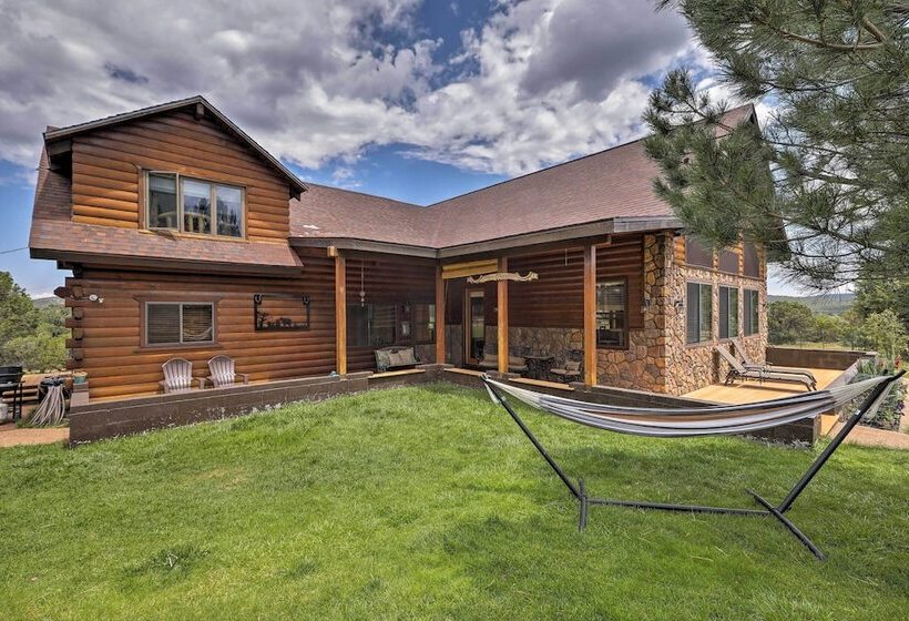 Near Hiking: Vernon Cabin W/ Hot Tub On 30 Acres!