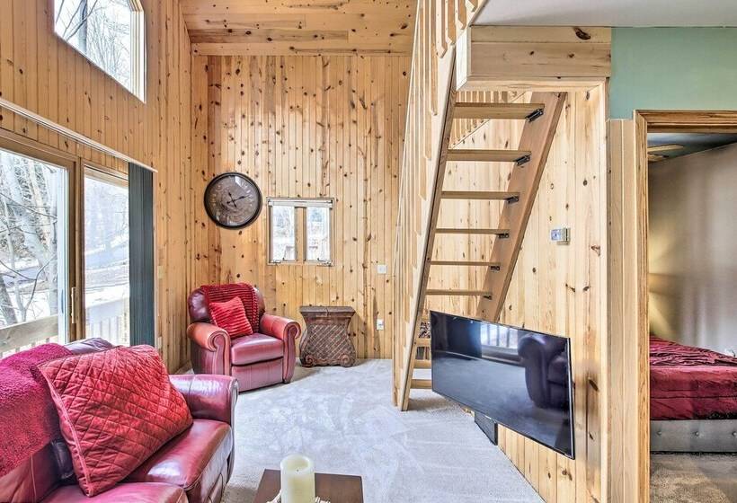 Quaint Plymouth Cabin   1 Mi To Road America!