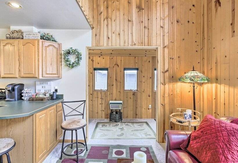 Quaint Plymouth Cabin   1 Mi To Road America!