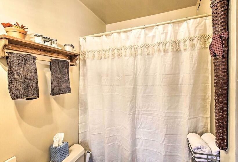 Quaint Plymouth Cabin   1 Mi To Road America!