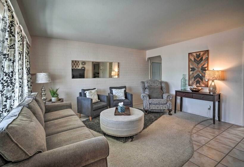 Quaint Sun City Home: Covered Patio & Private Yard