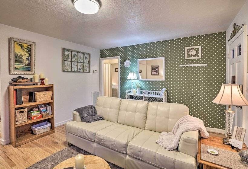 Quigley S River Pass Cottage W/ Private Deck!