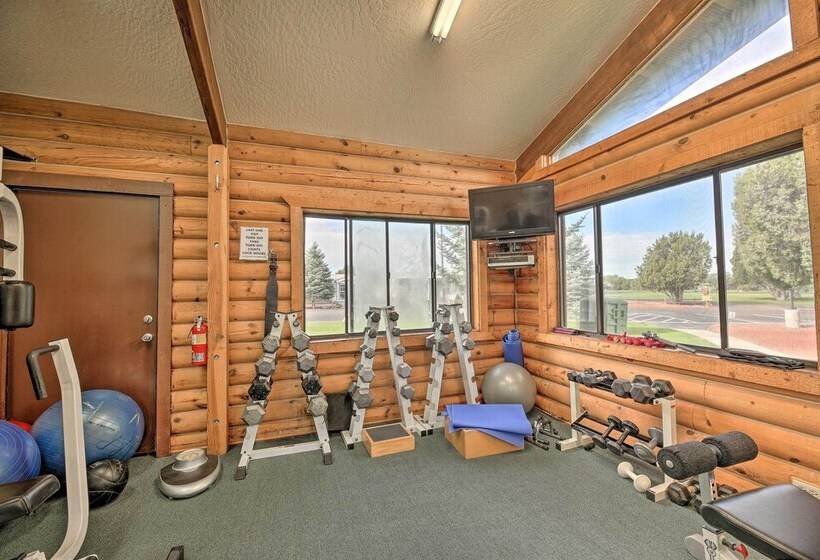 Relaxing Abode In Show Low: Quiet, 55+ Community!