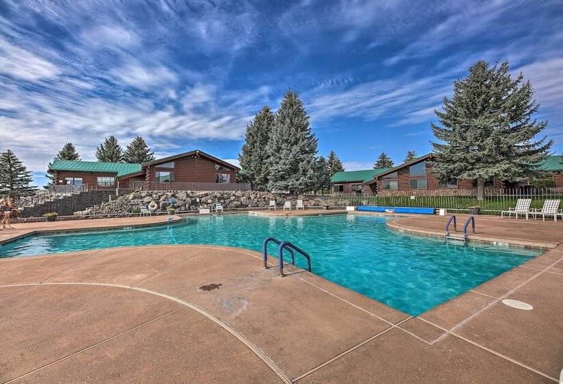 Relaxing Abode In Show Low: Quiet, 55+ Community!