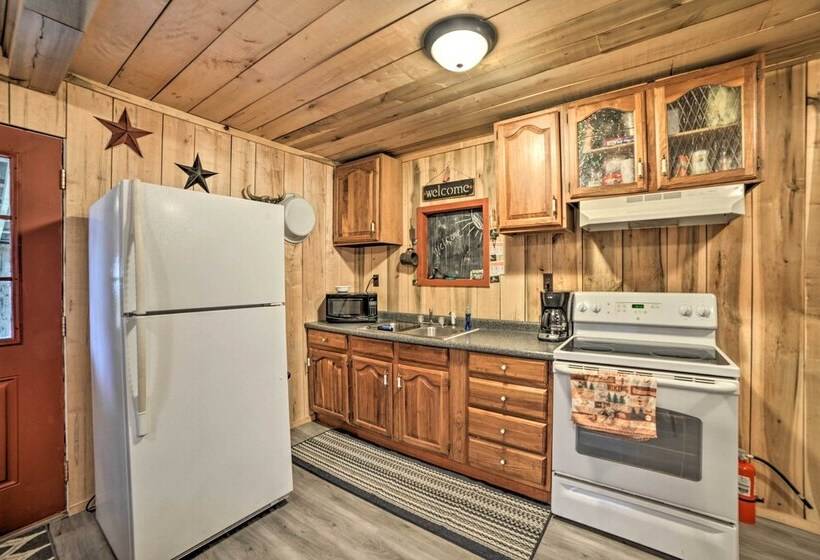 Remote Kentucky Cabin W/ Fire Pit & 2 Ponds