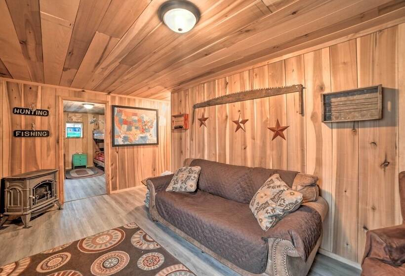 Remote Kentucky Cabin W/ Fire Pit & 2 Ponds