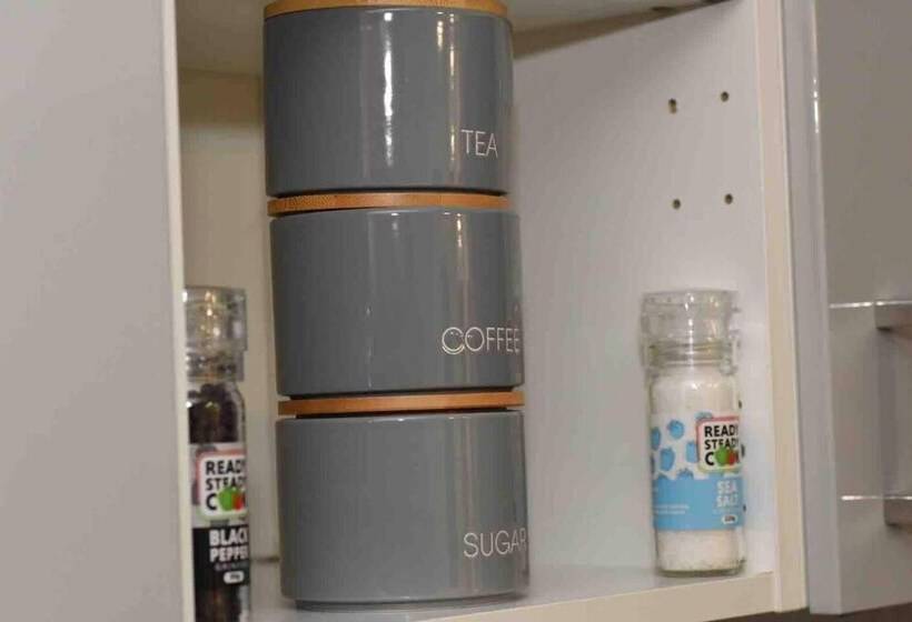 레지던스 Beautiful 1 Bed House In Edgware