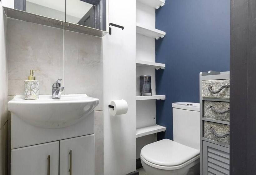 レジデンス C Bright And Spacious House