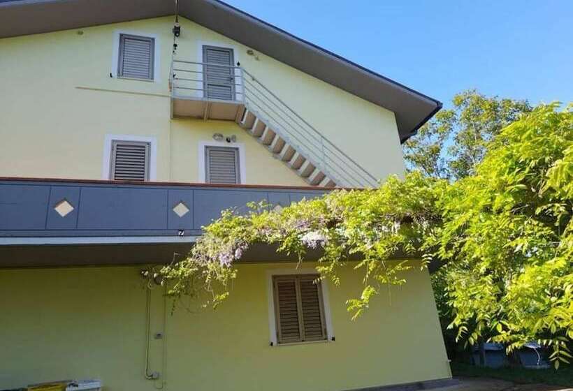 إقامة Casa Serenita, Arsita, Italy