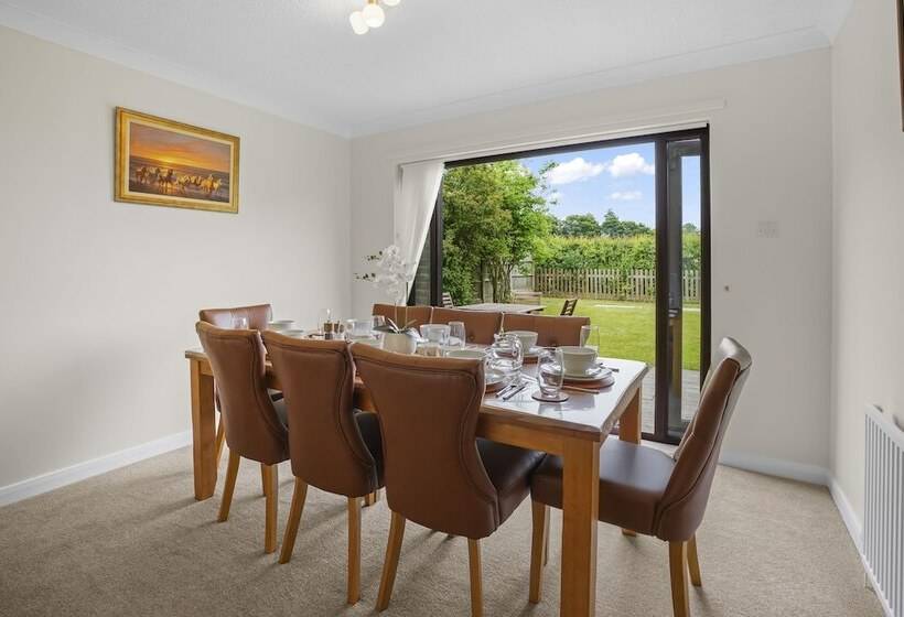 레지던스 Charming 3 Bed House Sleeps 6 In Rural Setting