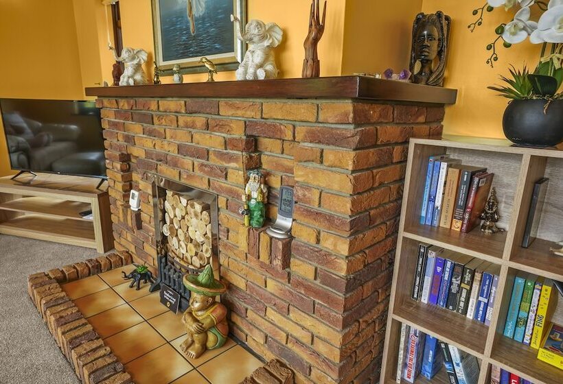 레지던스 Charming 3 Bed House Sleeps 6 In Rural Setting