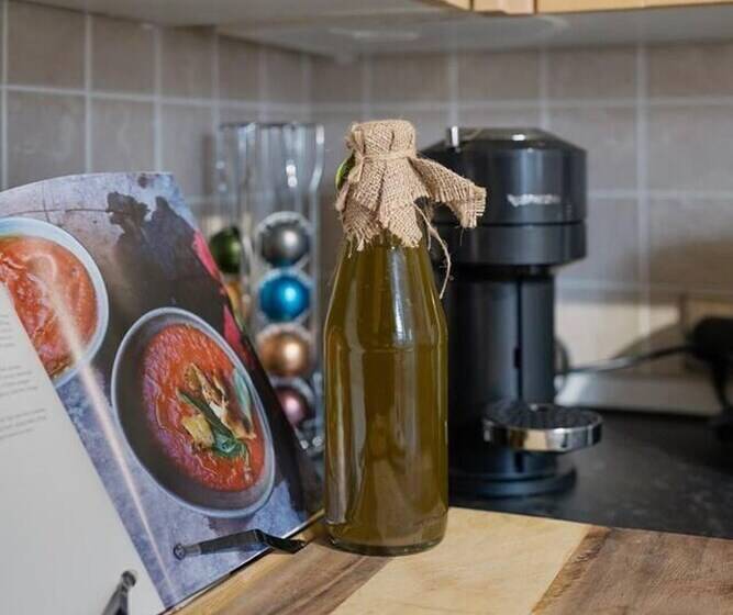 דירת נופש Lovely Little House, Free Parking, Smart Tv, Wifi