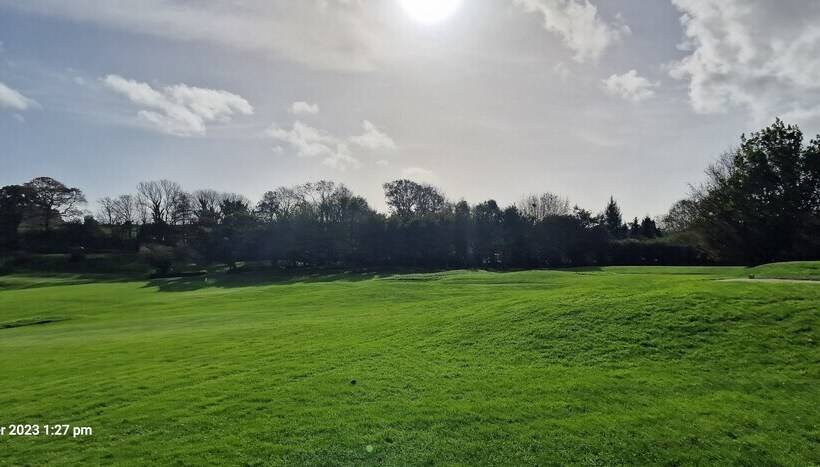 レジデンス Lakeviews/quietness/parking/longstays/4guests