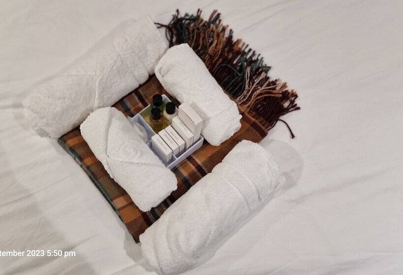 レジデンス Lakeviews/quietness/parking/longstays/4guests