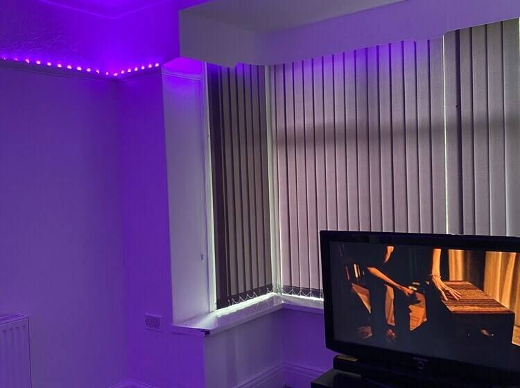 Резиденция Sapphire Suites, Stunning 2 Bed House In Bradford