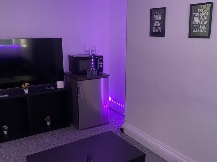 Резиденция Sapphire Suites, Stunning 2 Bed House In Bradford