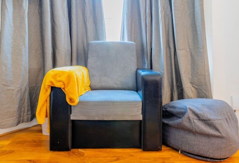 إقامة Stylish 3 Bed House With Free Parking & Wifi