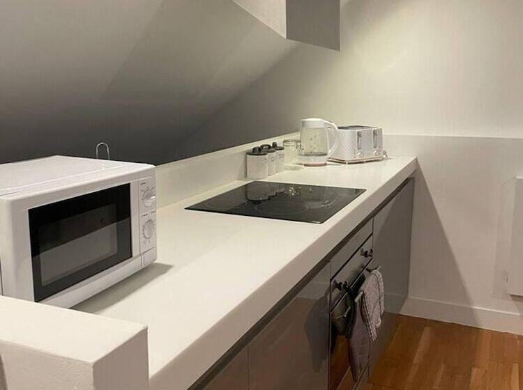 Резиденция The Media City House