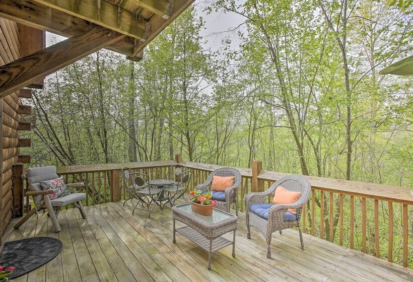 Resort Cabin W/ Fire Pit: Golf, Hike And Play!