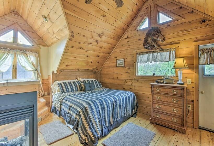 Resort Cabin W/ Fire Pit: Golf, Hike And Play!