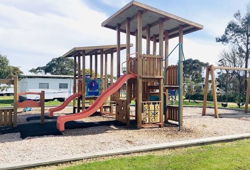 אתר נופש Long Jetty Caravan Park