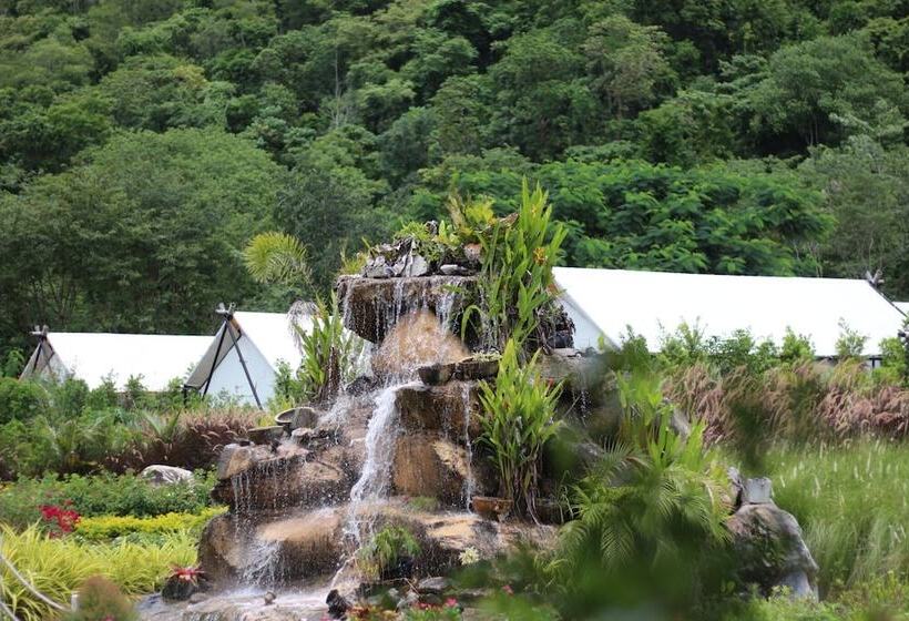 استراحتگاه Mont Blanc Glamping Khao Yai