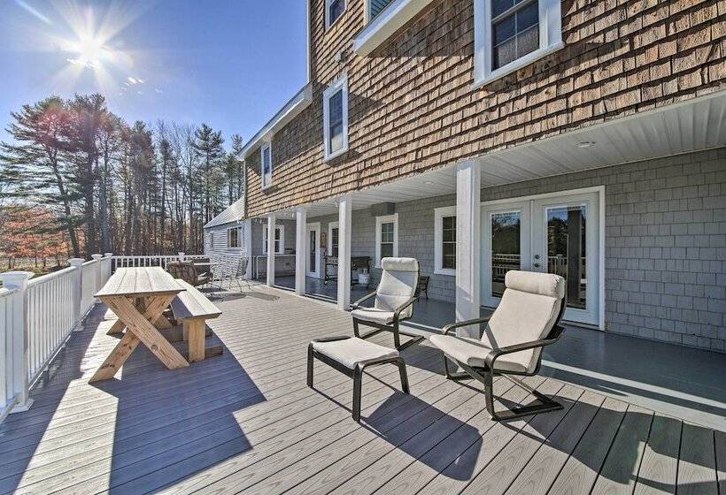 Riverfront Coastal Escape With Deep Water Dock!