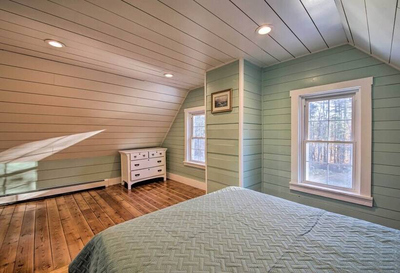 Riverfront Coastal Escape With Deep Water Dock!