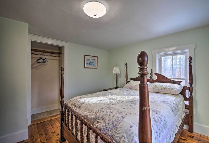 Riverfront Coastal Escape With Deep Water Dock!