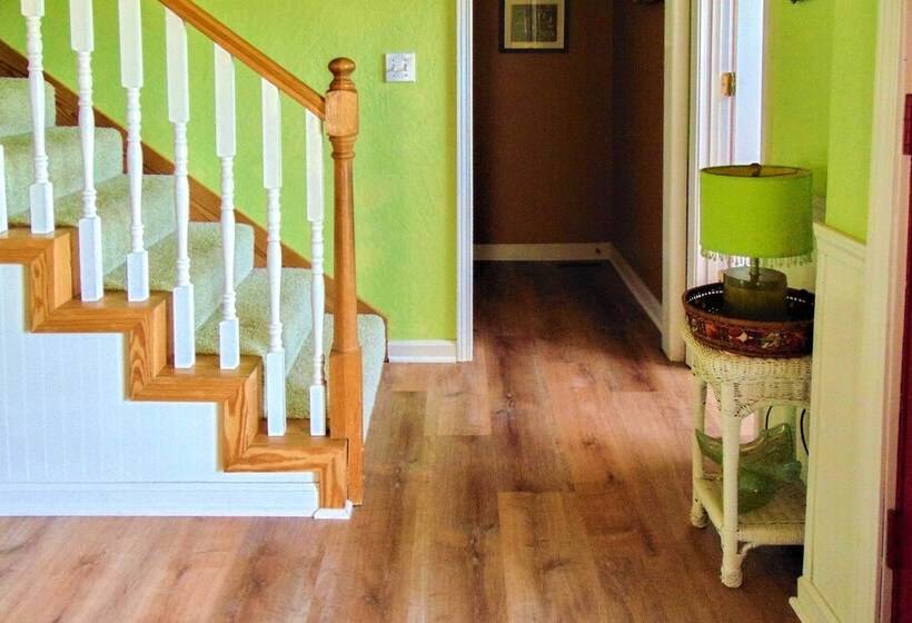 Rubys Landing Cottage W/ Deck & White River Views