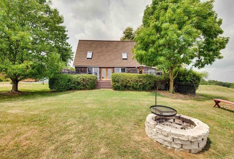 Rural Dutch Country Retreat   Private Hot Tub