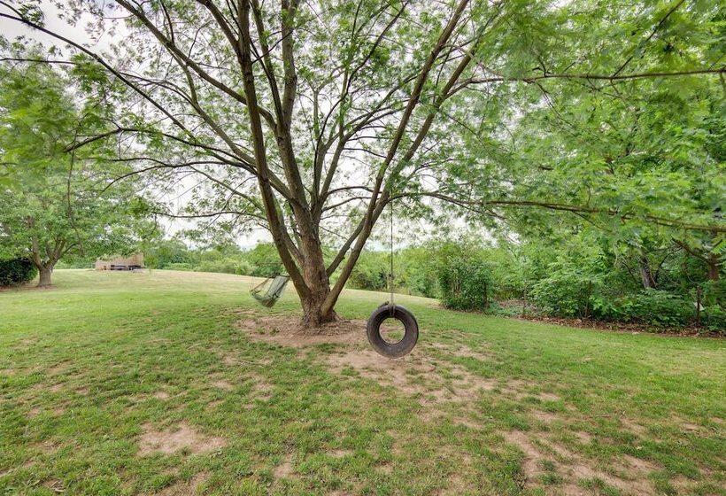 Rural Dutch Country Retreat   Private Hot Tub