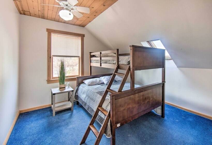 Rural Dutch Country Retreat   Private Hot Tub