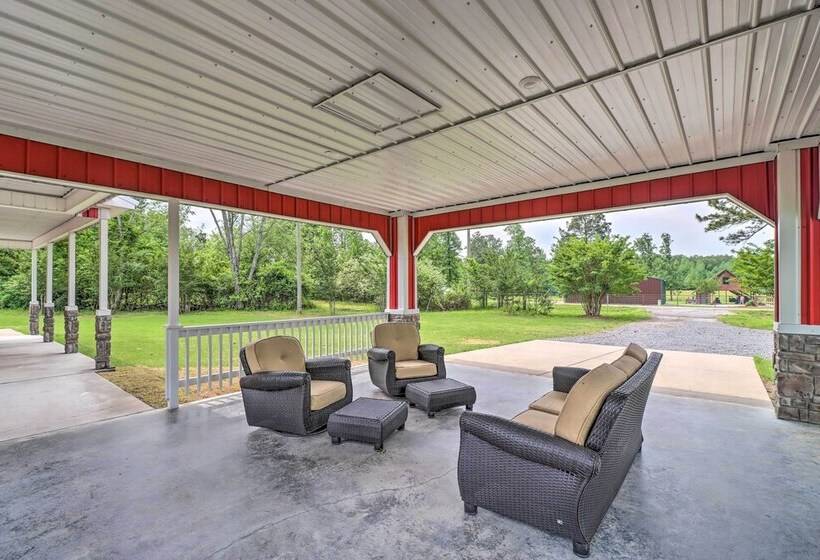 Rural Family Retreat < 3 Mi To Fishing & Boating!