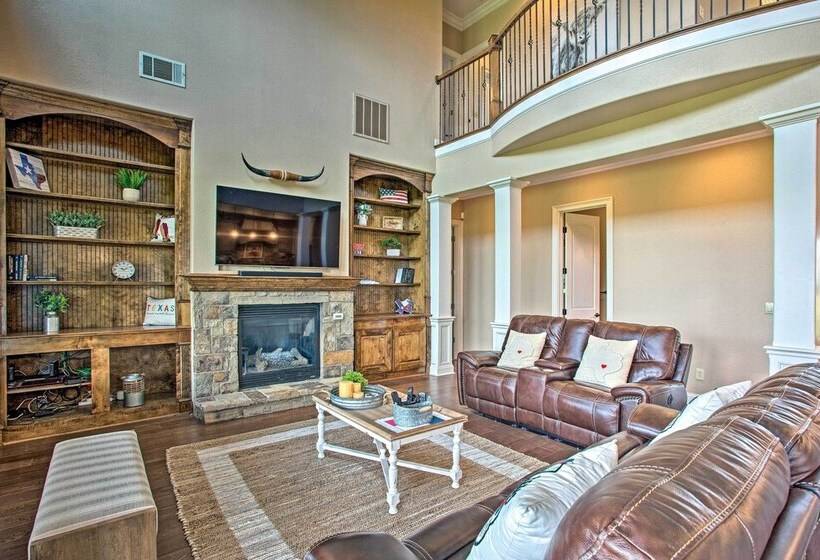 Blue Ridge Home W/ Game Room: 14 Mi To Mckinney!
