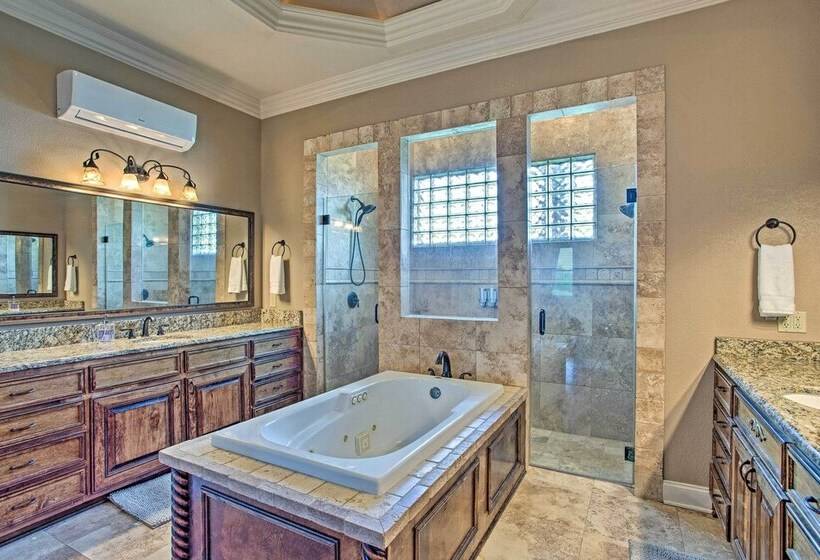 Blue Ridge Home W/ Game Room: 14 Mi To Mckinney!