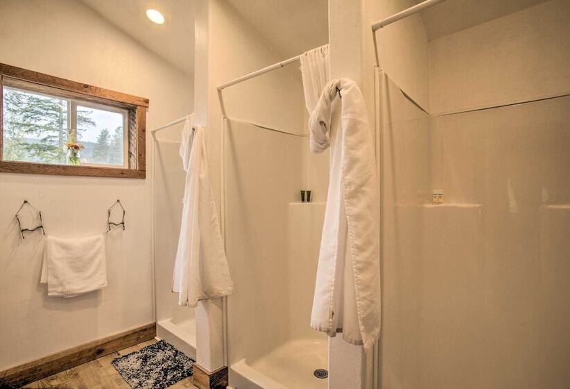 Rural Kettle Falls Bunkhouse W/ Airstrip & Trails!