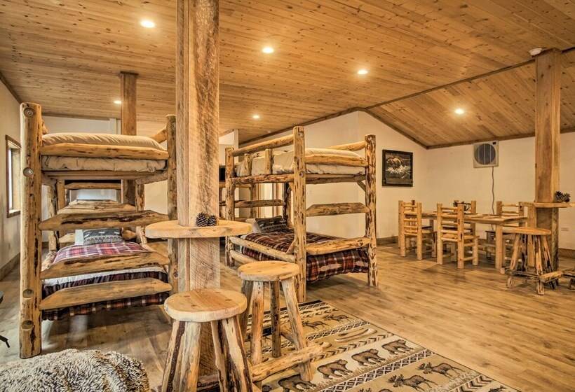 Rural Kettle Falls Bunkhouse W/ Airstrip & Trails!