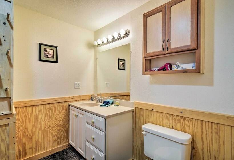 Ski & Golf: Northern Retreat W/ Game Room!