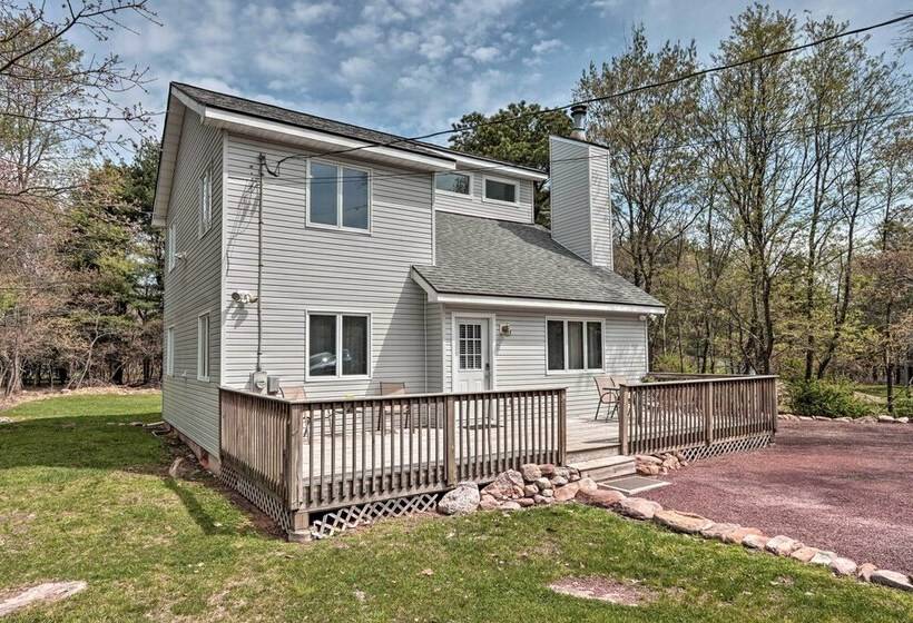 7 Mi To Big Boulder Mountain: Poconos Escape!