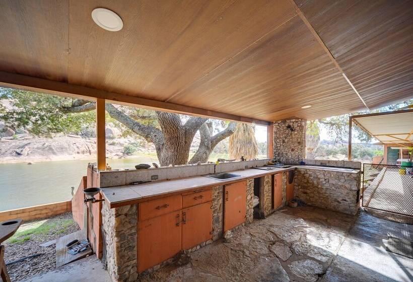 Rustic & Western House On Lake Swim & Fish!